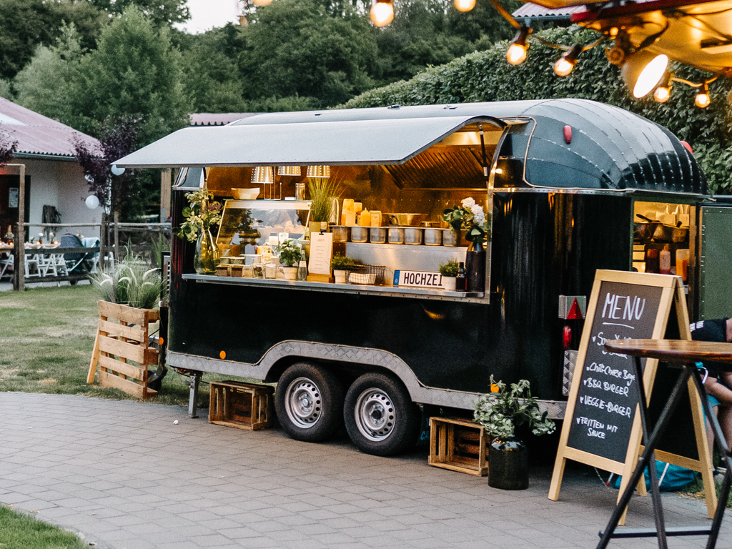 Eiswagen mieten mein eis Catering Oldtimer Bedford Koeln Bonn duesseldorf